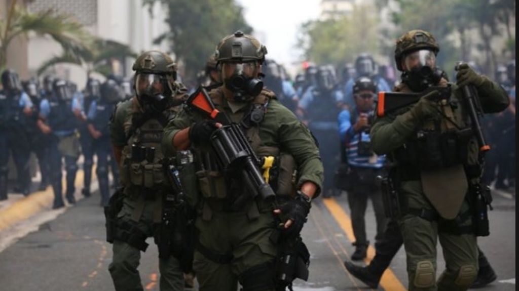  Encuesta: &iquest;Qu&eacute; Nota le das a la polic&iacute;a por su actuaci&oacute;n durante las protestas de ayer? 