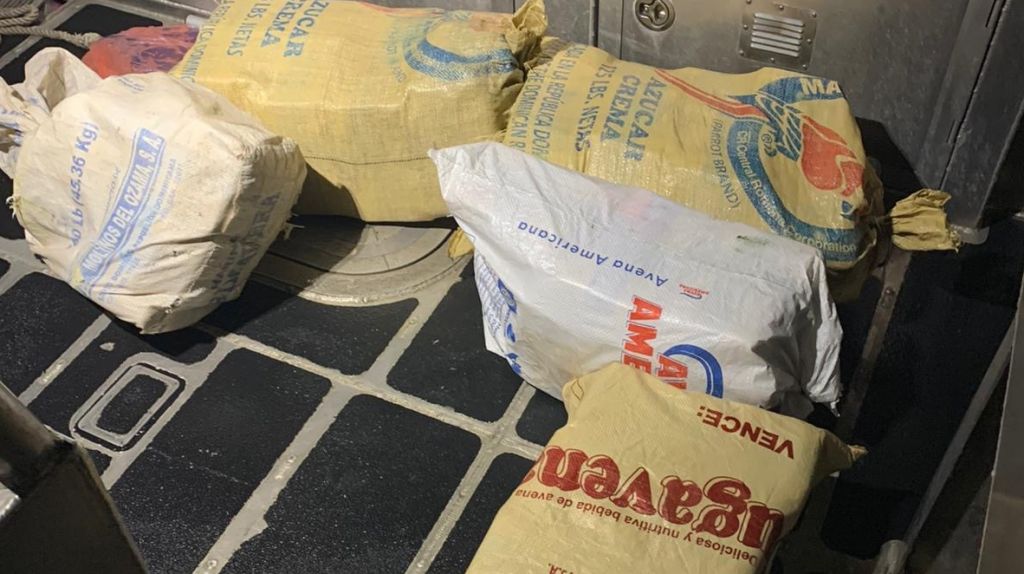  Federales arrestan a 5 indocumentados y confiscan 163 kilos de coca&iacute;na en Cabo Rojo 