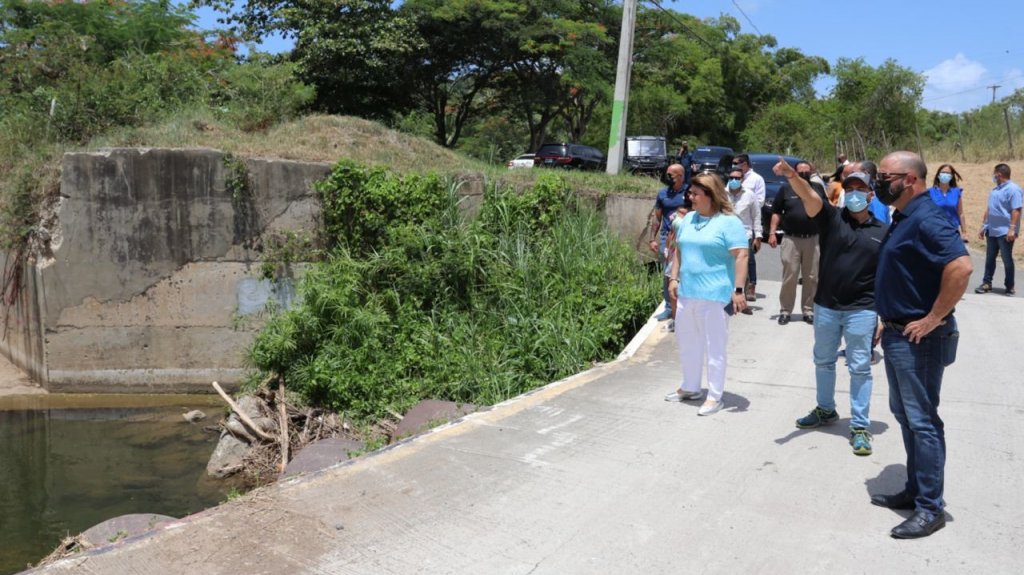  Yauco inicia reconstrucci&oacute;n de carreteras y puentes, tras asignaci&oacute;n de fondos federales 
