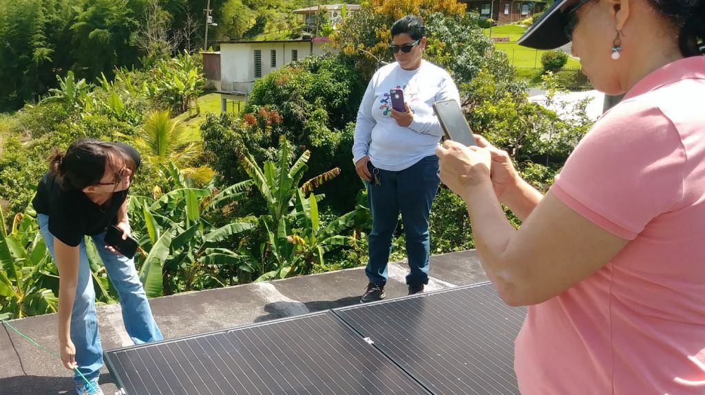  Bosque Modelo relanza en la monta&ntilde;a proyecto que capacita a mujeres para desarrollar sistemas de energ&iacute;a solar 