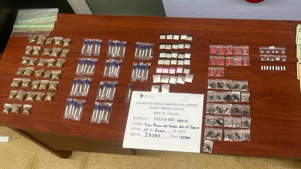  Fotos: 5 arrestados durante intervenciones en Caguas 