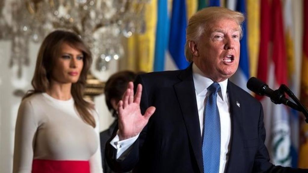  Trump critica a Cuba y Venezuela en recepci&oacute;n del Mes de la Herencia Hispana 