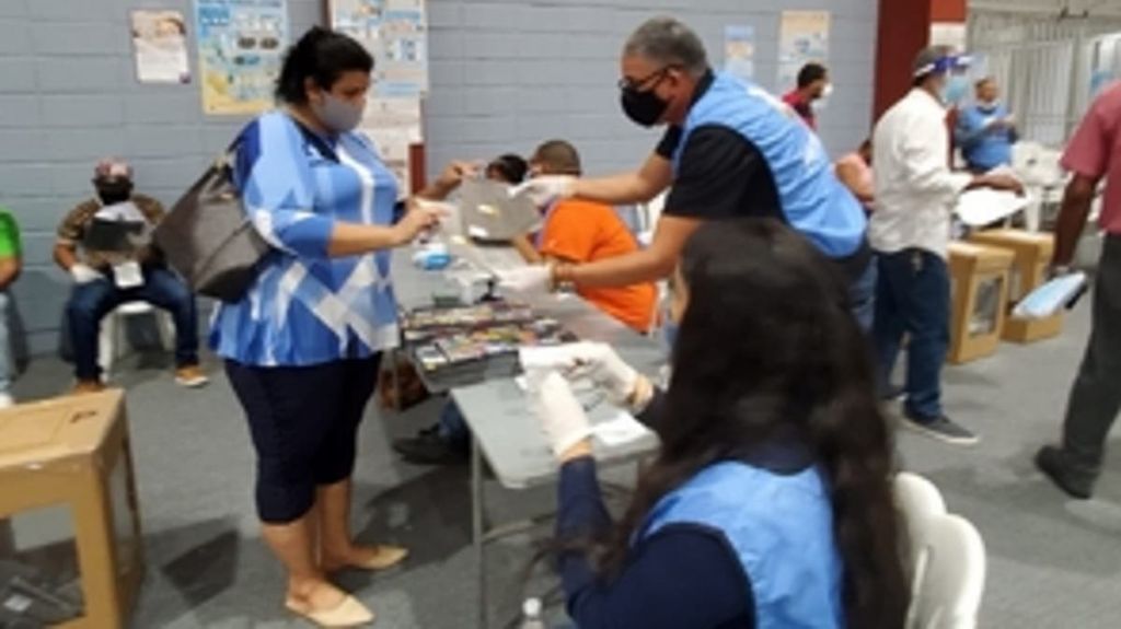  Dominicanos residentes en PR se quejan por no aparecer en padrón electoral; Proceso se desarrolló en calma 
