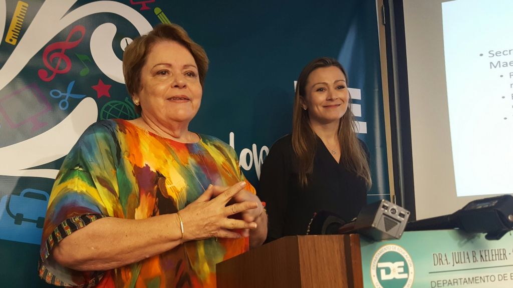  Presidenta AMPR prefiere no opinar sobre Keleher y advierte &ldquo;sal pa&rsquo; fuera&rdquo; con escuelas &ldquo;charter&rdquo; 