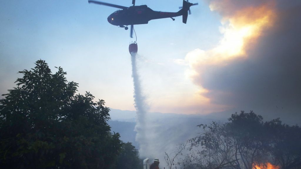  Un incendio en el sur de Colorado causa la evacuaci&oacute;n de 2.500 familias 