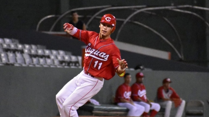 Los Criollos le ganan a los Tiburones en 10 entradas