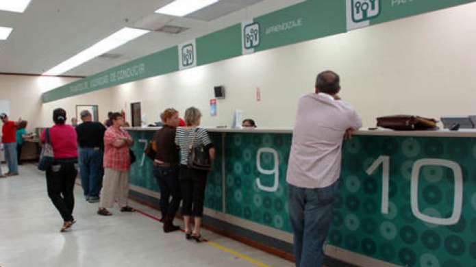 Aprueban descuento para las multas de transito 