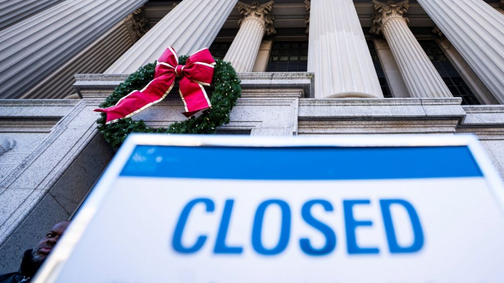  Gobernadores dem&oacute;cratas y republicanos se unen contra el cierre del gobierno 