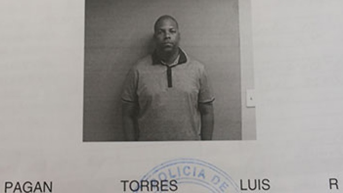 Cargos a un entrenador de universidad en Caguas por pagar con cheque sin fondo