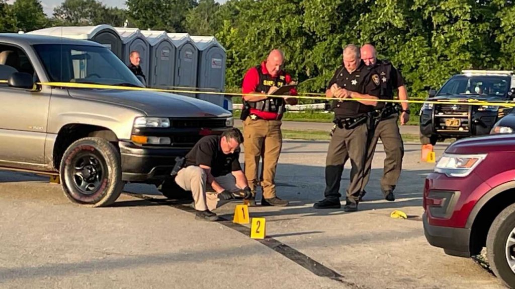  Video: Pelea de &ldquo;Boricuas&rdquo; en una pista de carreras termina con un muerto y un herido 