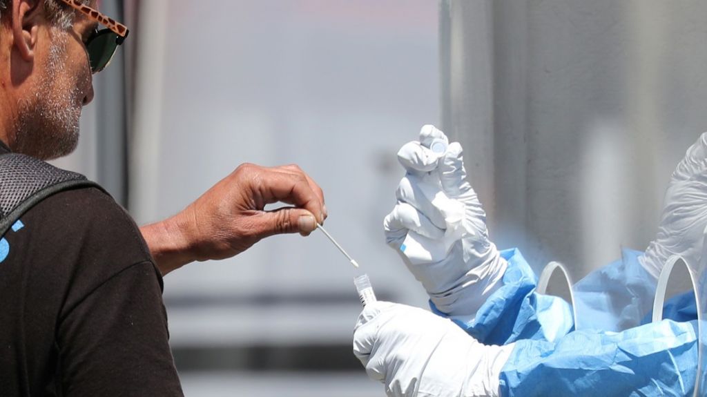  EE.UU. aprueba y pone a la venta el primer kit para recolectar en casa muestras para el test del covid-19 