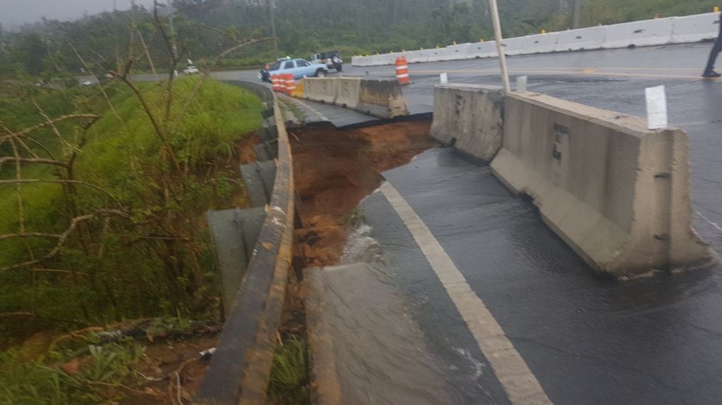  Cierran la PR 137 de Morovis por derrumbe 