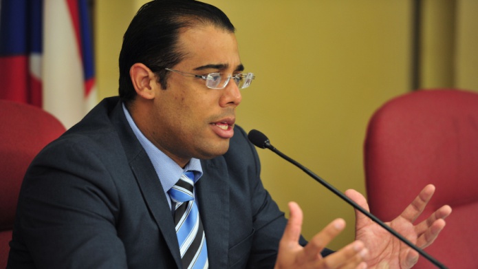 Senador RodrÃ­guez Valle somete dos medidas de desarrollo universitario