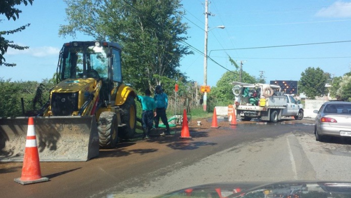 AAA repara tuberÃ­a en Vega Alta