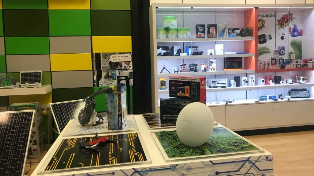  Nueva tienda de tecnología en Mayagüez Mall trae líneas exclusivas para la Isla y el Caribe 