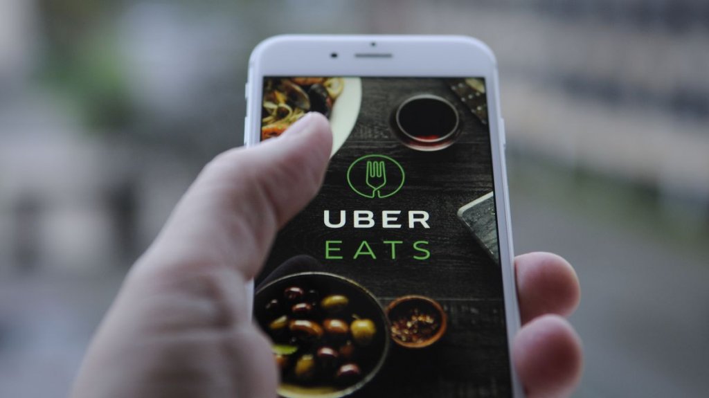  Uber anuncia disponibilidad en la isla Eats Pass, primer y único programa de membresía que permite a usuarios de app de Uber Eats y Uber acceso a beneficios y descuentos 