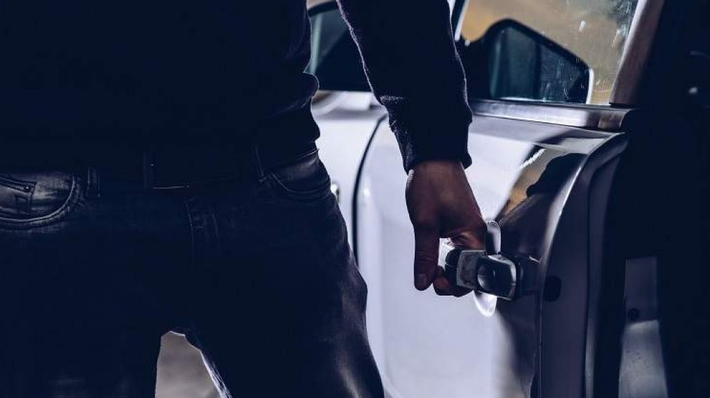  Roban una pistola y dinero de veh&iacute;culo en Humacao 