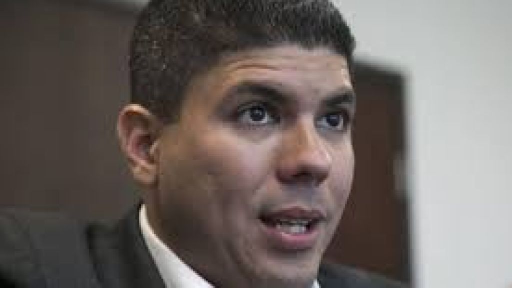  Representante Charbonier se une al reclamo del gobernador y exhorta al liderato de San Juan a enfrentar a la Junta 