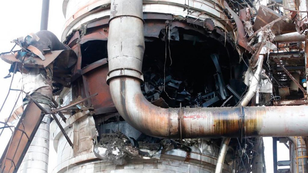  Fotos:Venezuela sospecha que el ataque contra su principal refiner&iacute;a fue producido con un misil lanzado por un dron 