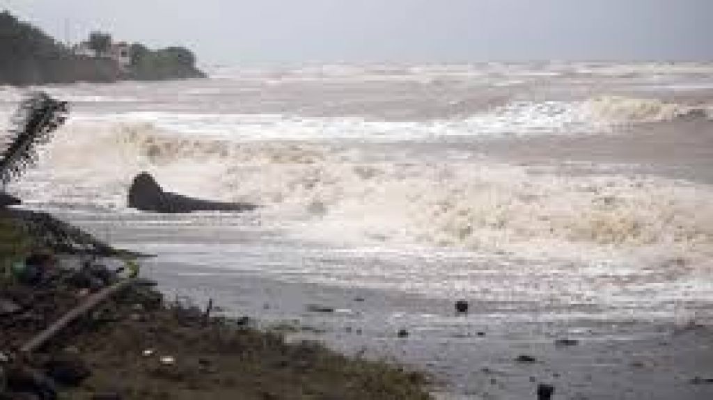  Alerta de condiciones marinas peligrosas 