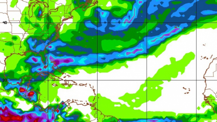 Tiempo soleado y caluroso. Calidad de aire deteriorada por presencia de bruma...