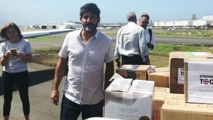 Comunidad judÃ­a en la isla le tiende una mano a LoÃ­za