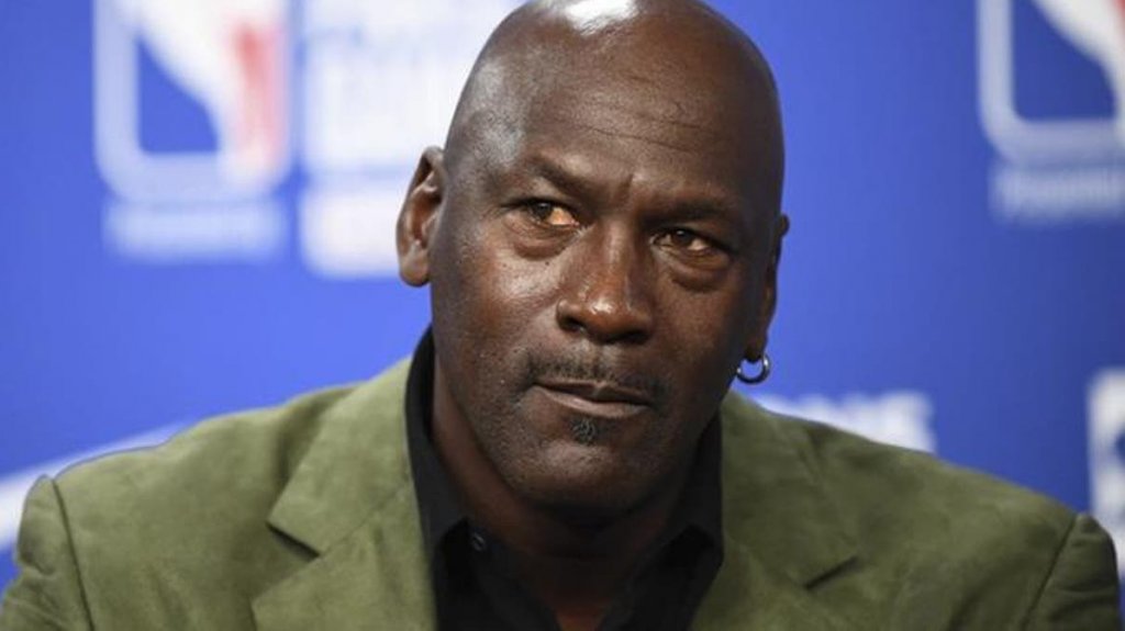  Zapatillas de Michael Jordan se elevan a casi USD 1,5 millones en subasta 