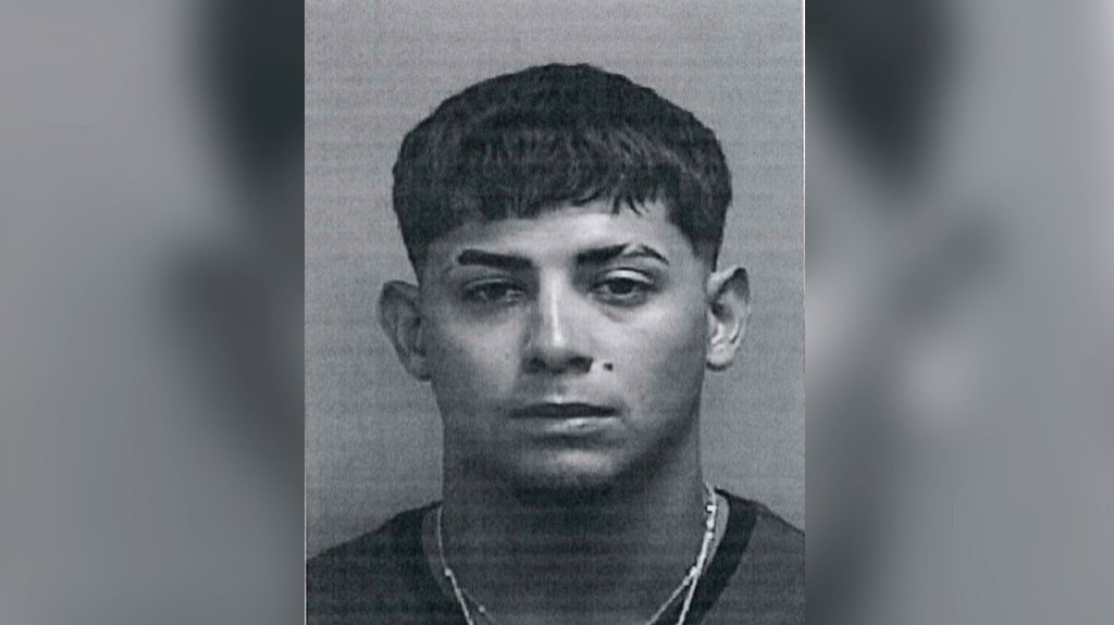  Arrestan a joven en Villalba por delitos de Ley de Armas y Sustancias Controladas 