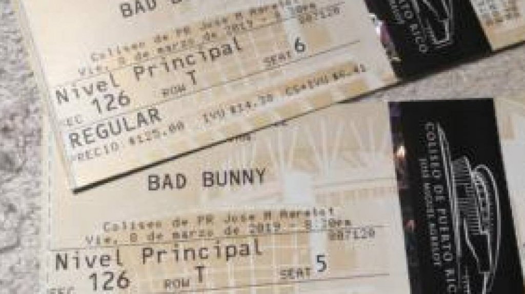  Dos caen en pesca&iacute;to con taquillas de Bad Bunny 