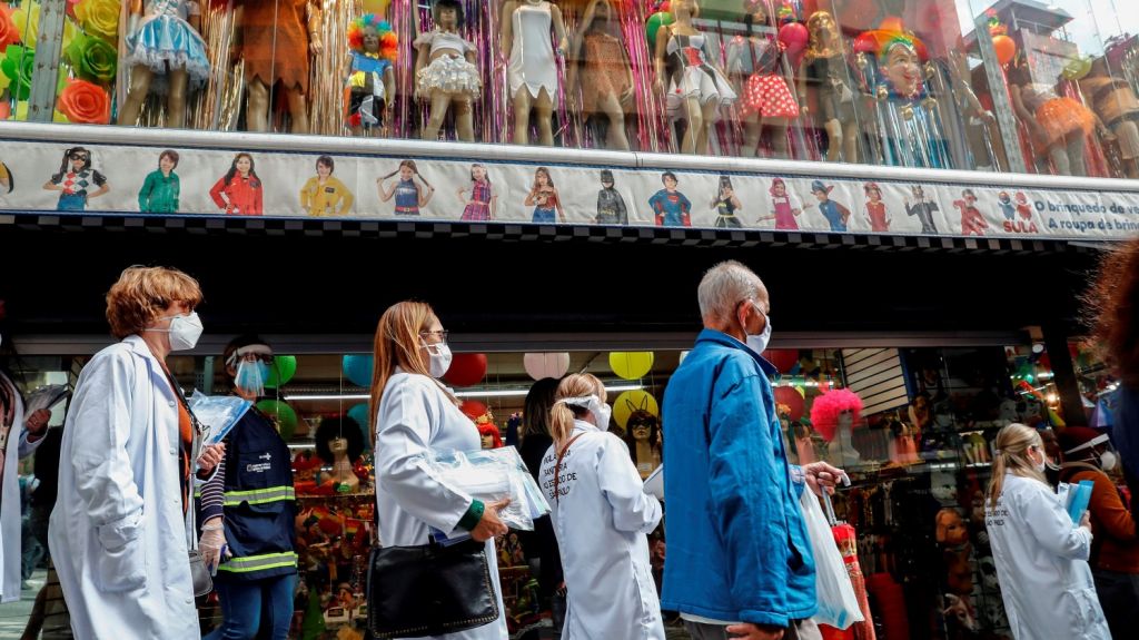  Los casos globales de COVID ascienden a 11,1 millones, con m&aacute;s de 528.000 muertes 