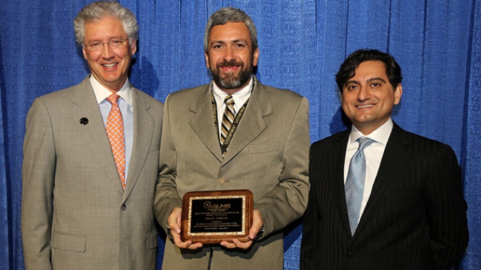 Estudiante de IngenierÃ­a del RUM gana prestigioso premio en Arizona