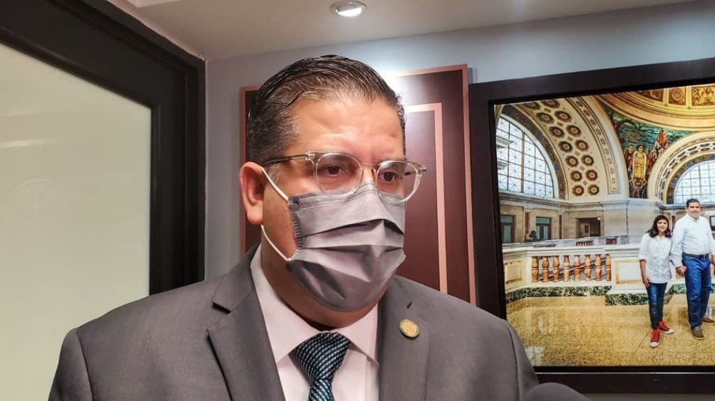  Sin tiempo para la transici&oacute;n, dice &ldquo;Tatito&rdquo; Hern&aacute;ndez 