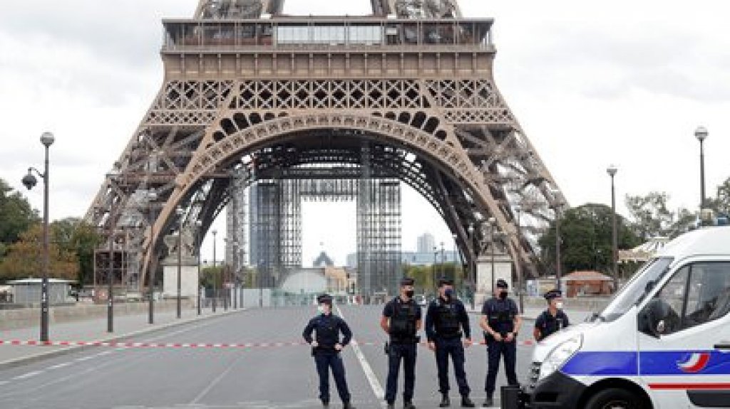  Francia compensar&aacute; con 1.000 millones a las empresas afectadas por el toque de queda 