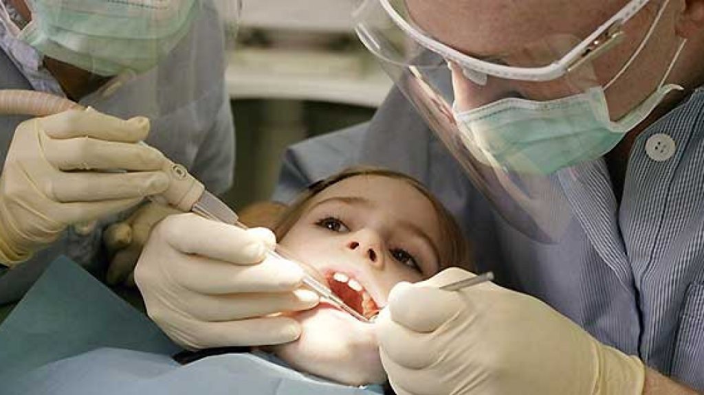  Salud exhorta a padres y tutores a realizarles ex&aacute;menes orales a ni&ntilde;os antes de entrada a clases 