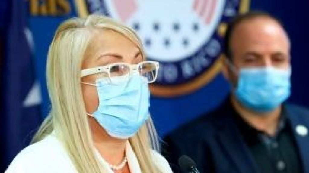  Gobernadora pide al secretario de Salud investigar alegado sonido del director de prensa de la agencia 