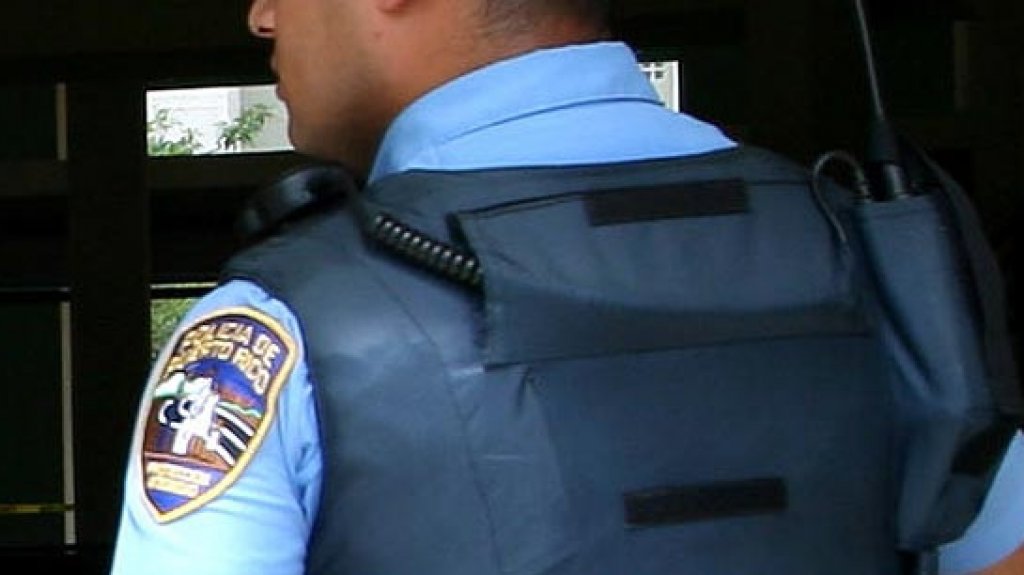  Hombre alega que se le perdieron dos pistolas en centro comercial de Humacao 