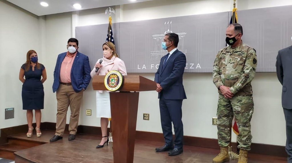  Gobernador le da dos meses &ldquo;sin excusas&rdquo; a titular de Educaci&oacute;n para acondicionar las escuelas 