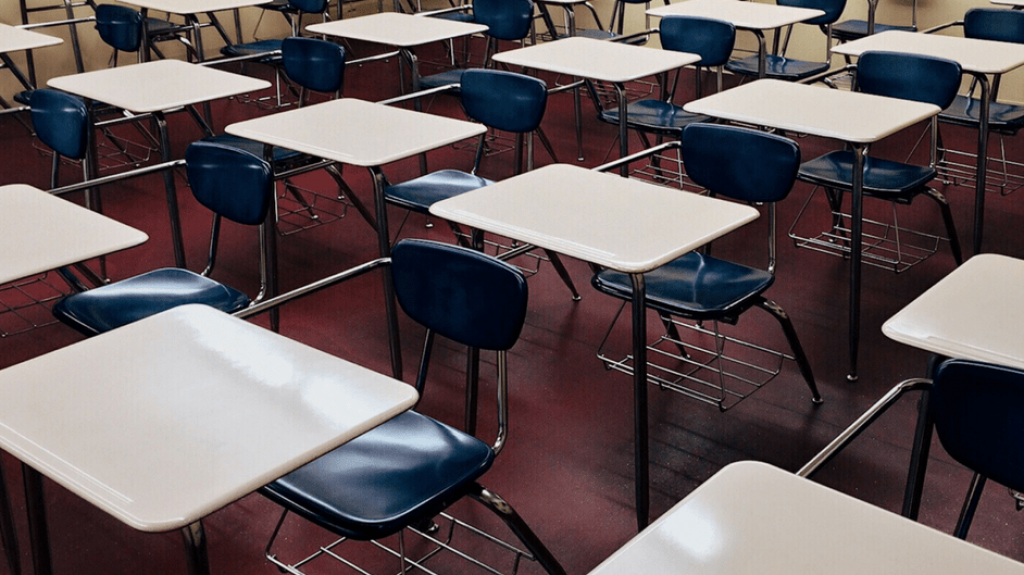  Educaci&oacute;n desiste de continuar demandas de transitorios ganadas por la Asociaci&oacute;n de Maestros 