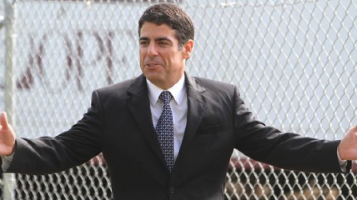 Arango acusa al gobierno de abuso contra los pobres