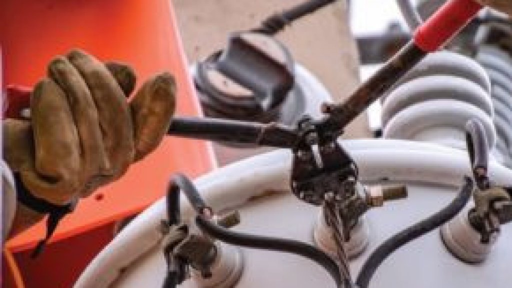  Cerca de nueve mil clientes sin luz tras salir de servicio dos subestaciones de Luma Energy 