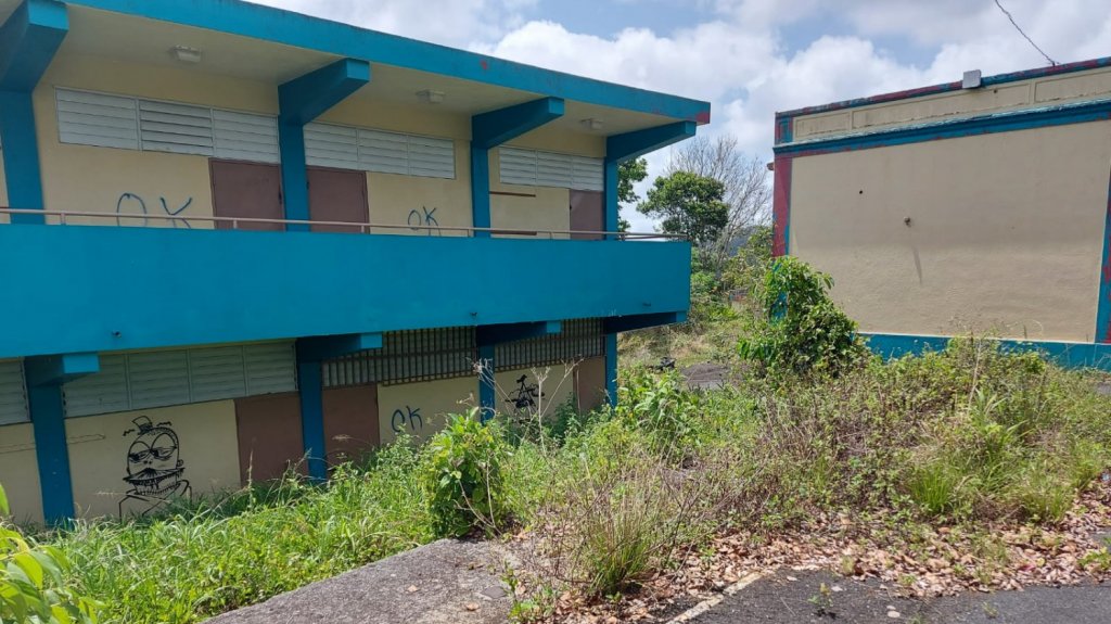  Buscan que haya una escuela en desuso como refugio permanente en cada municipio 