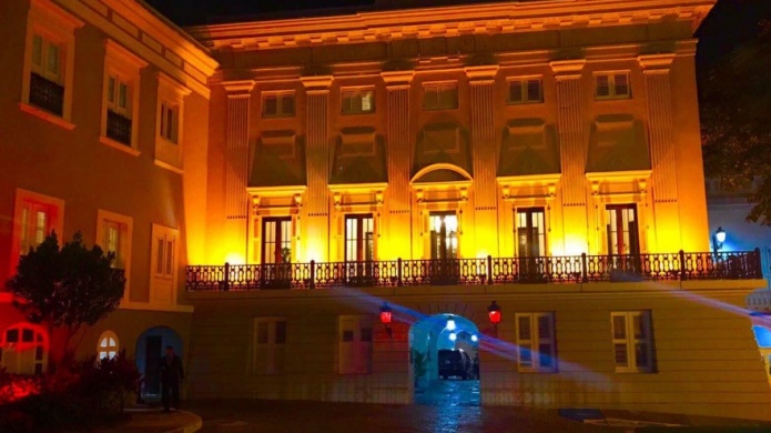 La Fortaleza se ilumina de anaranjado por el DÃ­a Mundial de la Esclerosis MÃºltiple