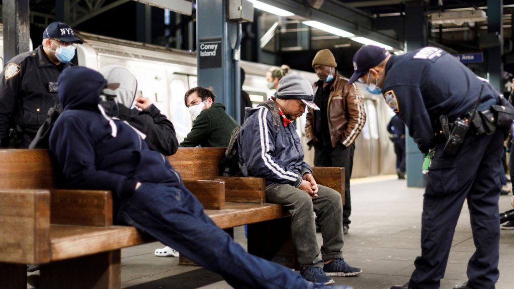  14,5 millones de personas excluidas de ayudas federales por la pandemia 