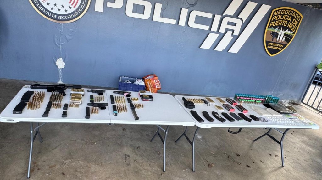  Incautan armas y drogas en operativo en condominio de Trujillo Alto 