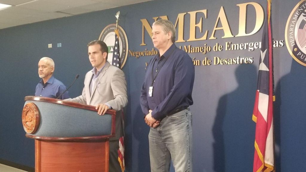  Escuche audio: Activar&aacute;n refugios para personas que todav&iacute;a tienen toldos azules en sus techos, ante el posible paso de tormenta tropical Beryl 