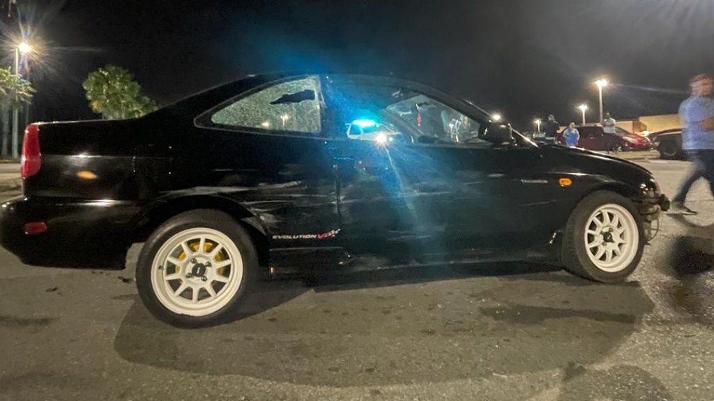  Fotos: Municipales de Hatillo arrestan a una pareja que andaban en un &ldquo;Mirage&rdquo; robando catal&iacute;ticos 