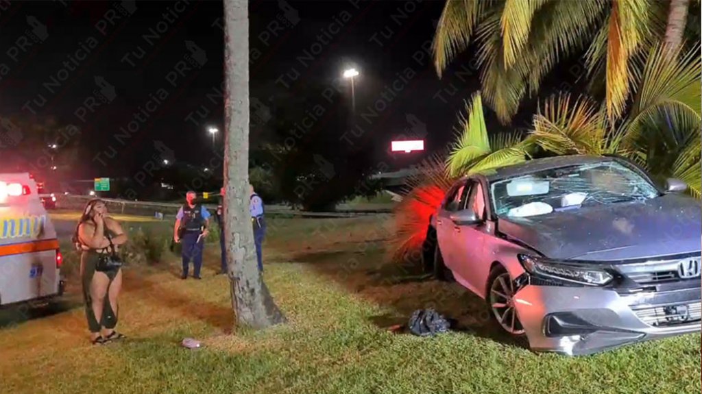  Video: Turistas se estrellan con auto alquilado en el expreso 22 
