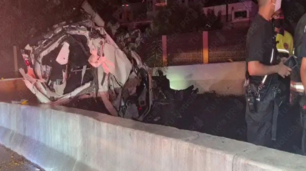  Video: Dos personas pilladas dentro de un auto volcado en el t&uacute;nel Minillas 