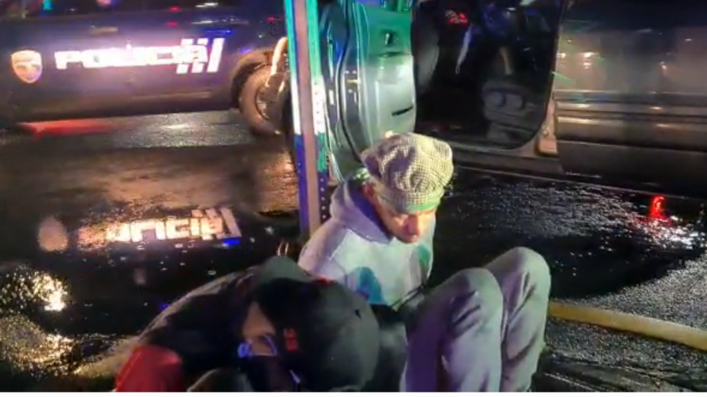  Video: Estaban robando &ldquo;Catal&iacute;ticos&rdquo; en Bayam&oacute;n y los municipales los &ldquo;pillaron&rdquo; 