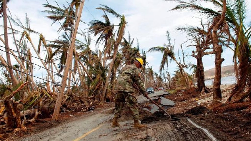  Cuerpo de Ingenieros de EE UU permiti&oacute; desfalco multimillonario en contratos de recuperaci&oacute;n de la red el&eacute;ctrica en Puerto Rico 